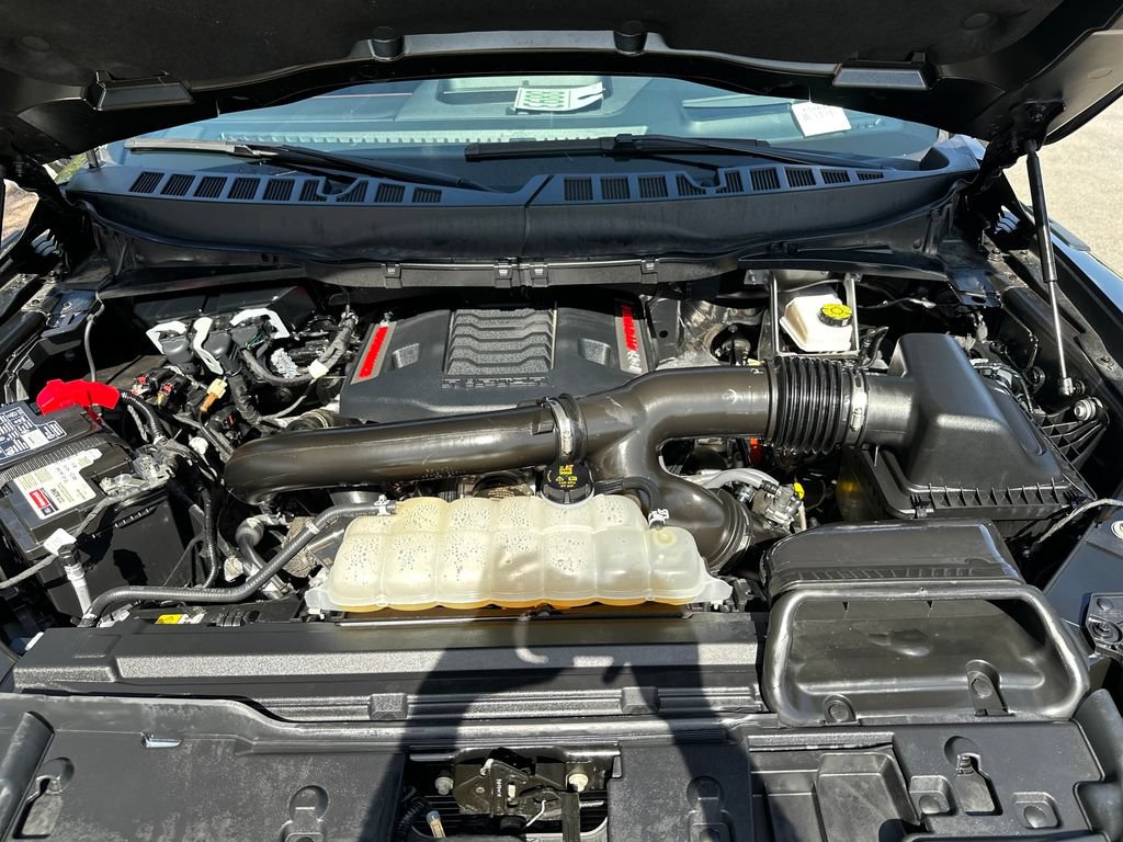 Used 2025 Ford F150 Raptor AWD/4WD image 16
