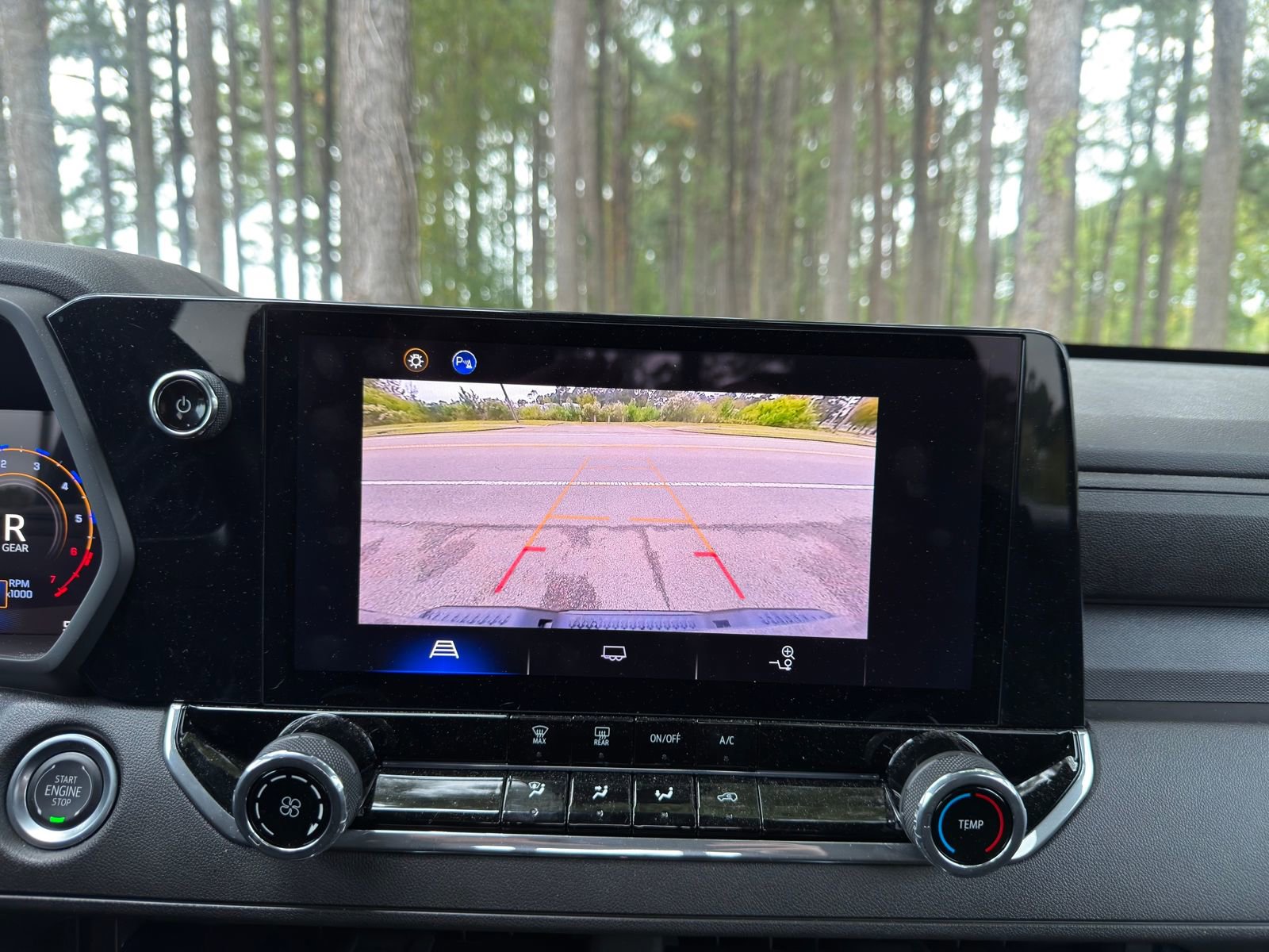 Used 2024 Chevrolet Colorado Trail Boss w/ Advanced Trailering Package image 4