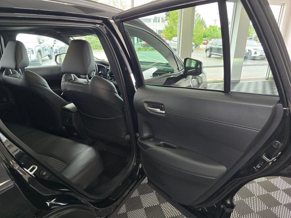 Used 2025 Toyota Corolla Cross AWD Hybrid w/ Convenience Package image 41