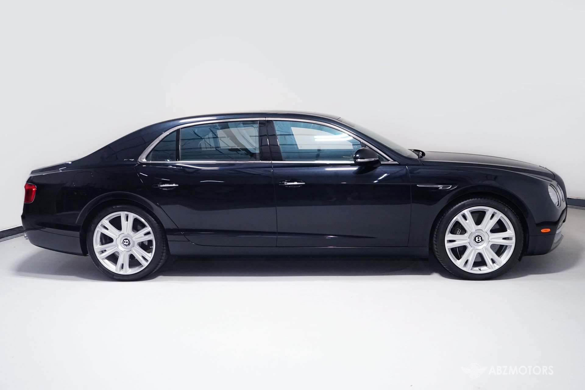 Used 2014 Bentley Flying Spur W12 AWD/4WD image 3