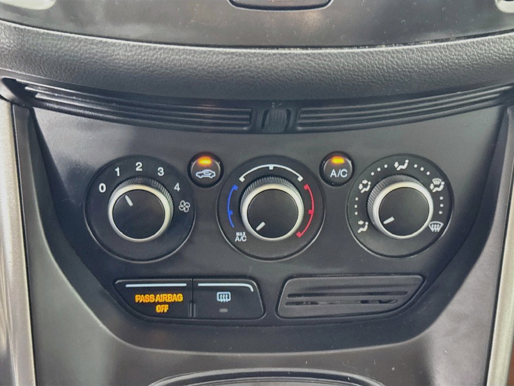 Used 2016 Ford Escape SE AWD/4WD image 16