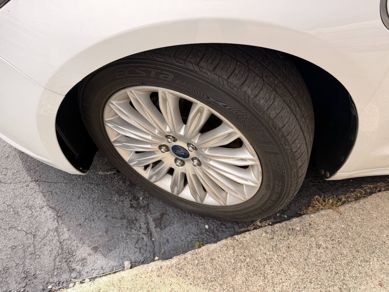 Used 2014 Ford Fusion Energi SE w/ Driver Assist Package FWD image 35