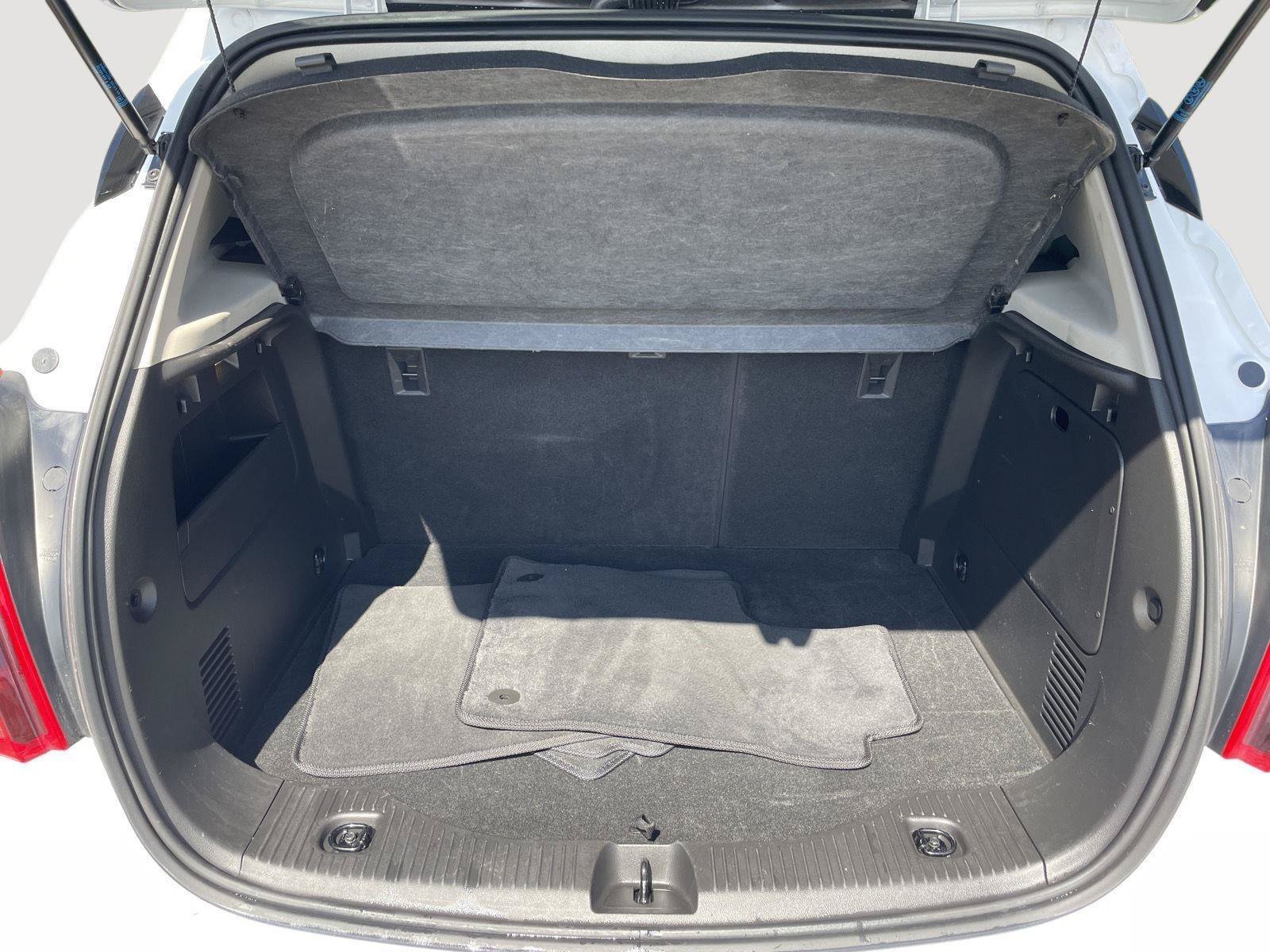 Used 2020 Buick Encore Essence AWD/4WD image 27