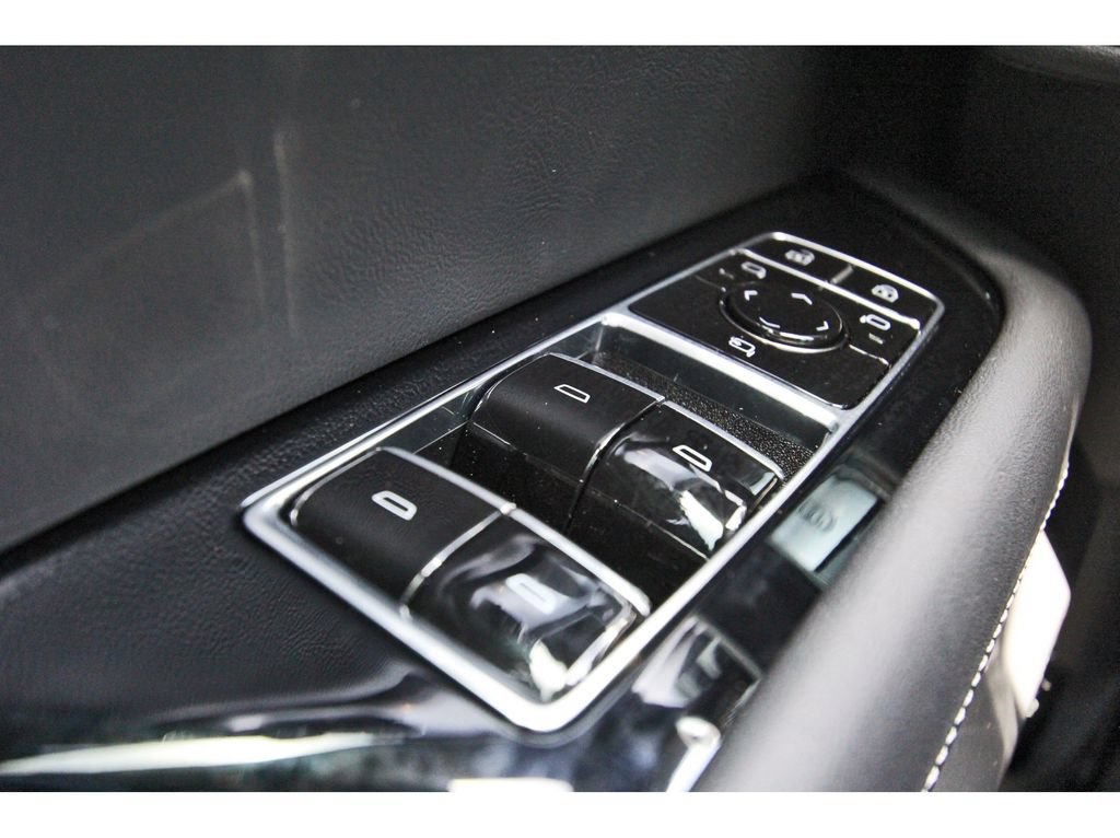 New 2027 Cadillac Vistiq Luxury AWD/4WD image 16