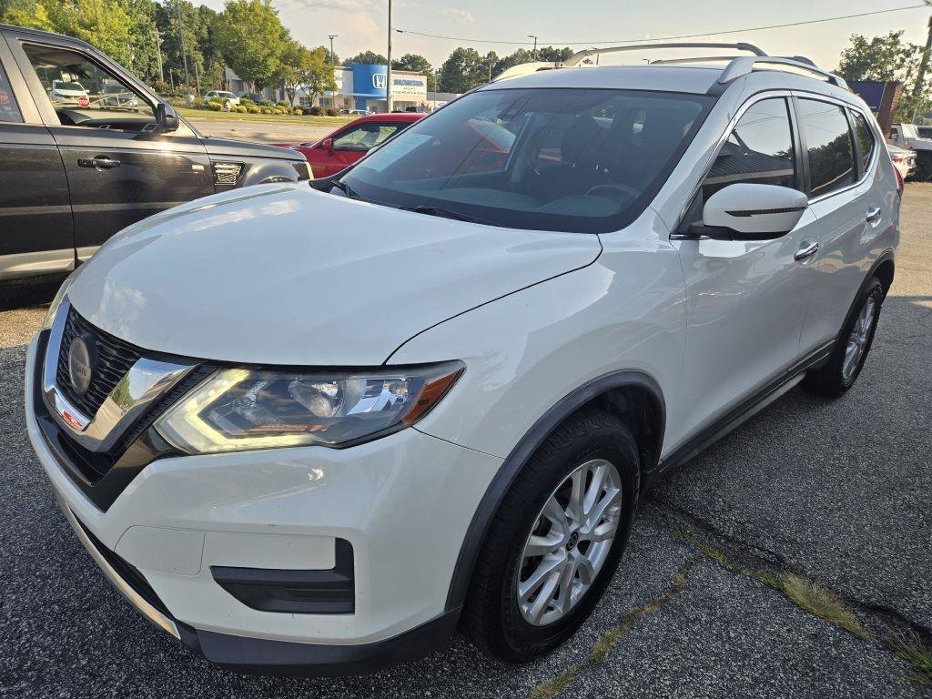 Used 2020 Nissan Rogue S w/ Special Edition Package FWD image 1