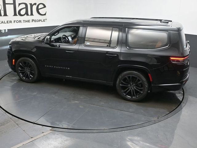 Used 2023 Jeep Grand Wagoneer Series III AWD/4WD image 44