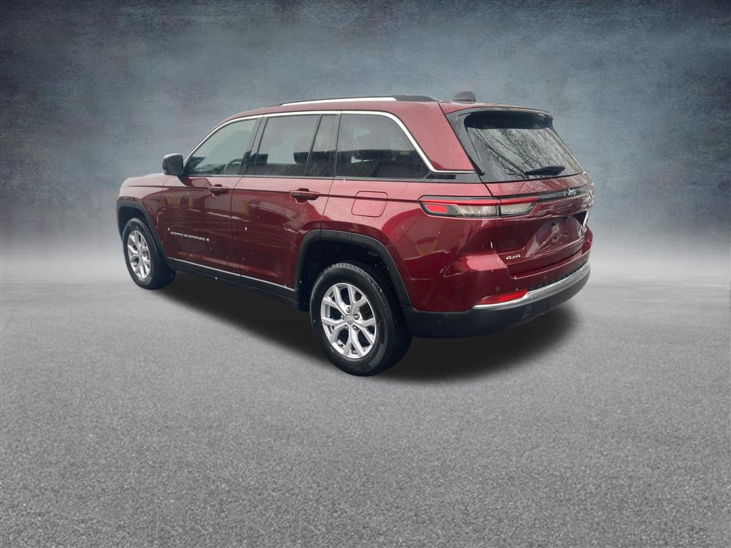 Used 2022 Jeep Grand Cherokee Limited image 3