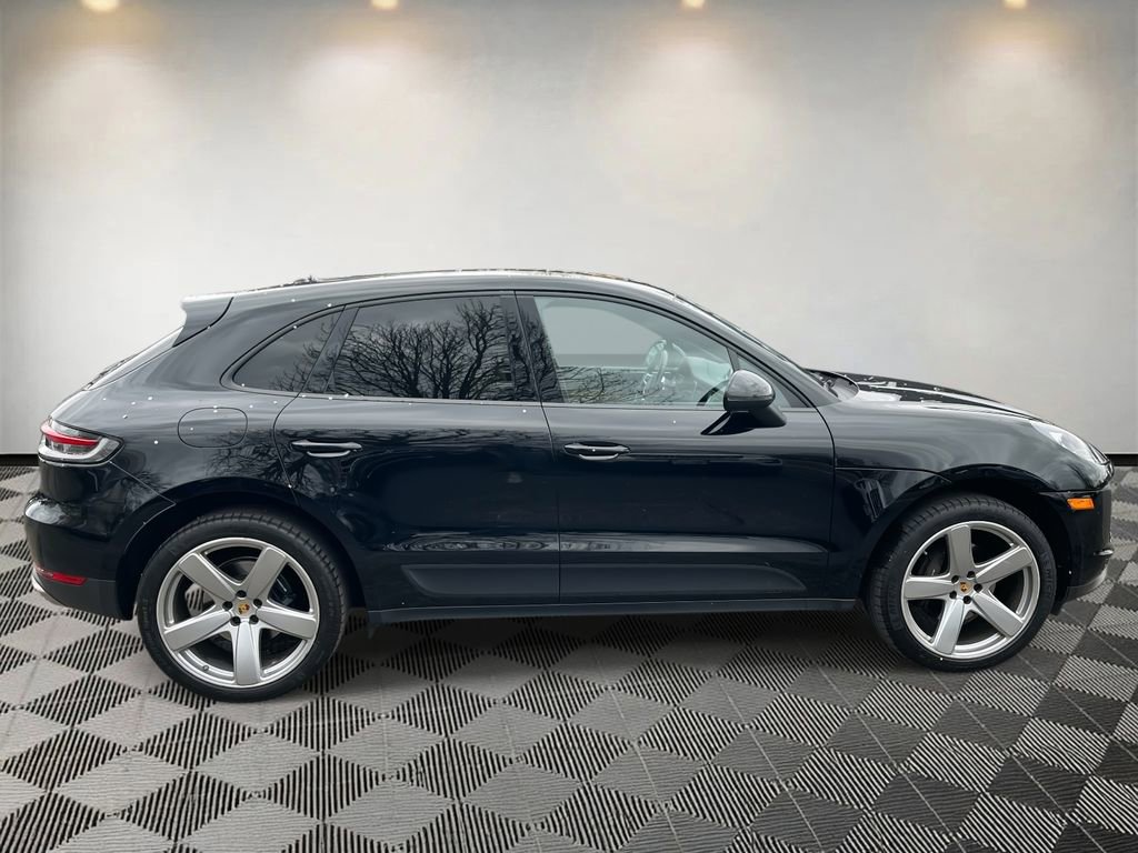 Used 2020 Porsche Macan Base image 2
