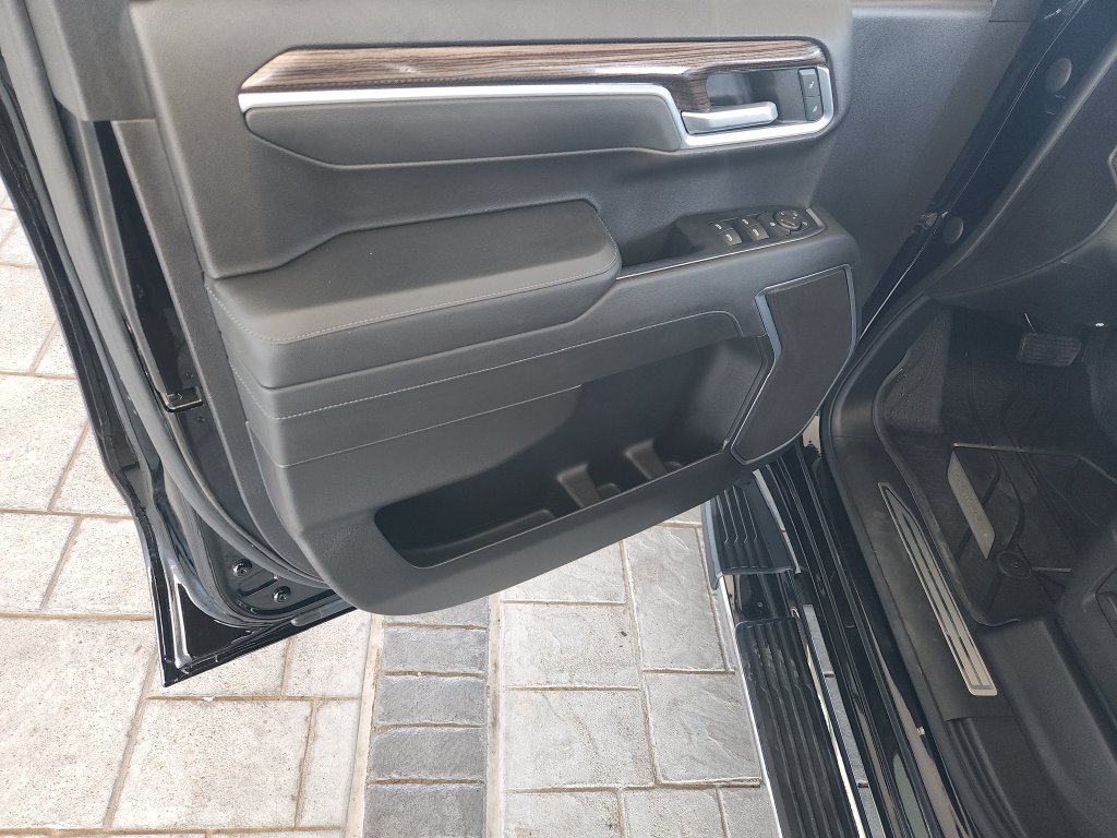Used 2022 Chevrolet Silverado 1500 LT RWD image 29