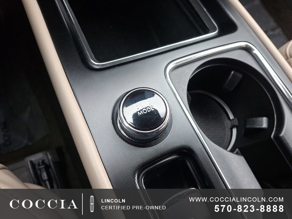 Certified 2023 Lincoln Corsair AWD image 24