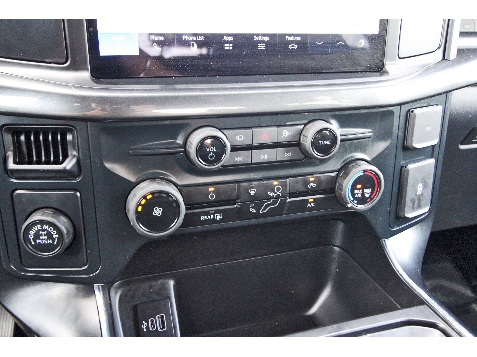 Used 2025 Ford F150 STX w/ STX Black Appearance Package image 28