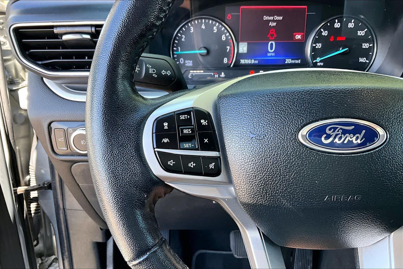 Certified 2022 Ford Explorer XLT w/ Equipment Group 202A RWD image 23