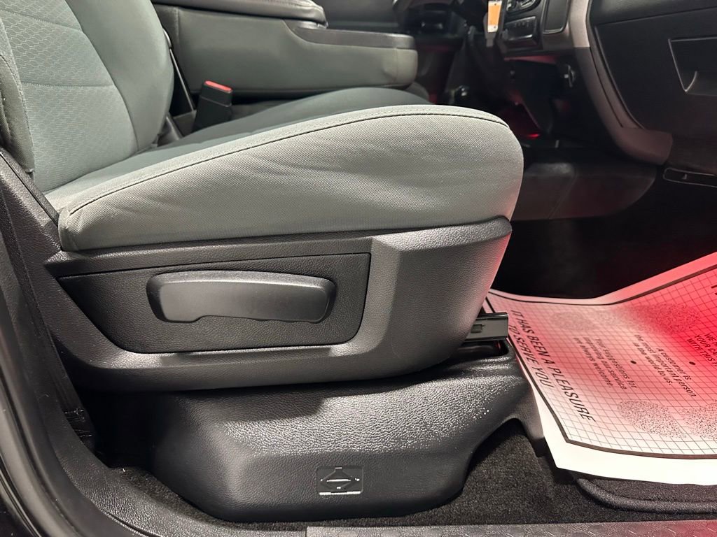 Used 2016 RAM 2500 Tradesman w/ Chrome Appearance Group image 50