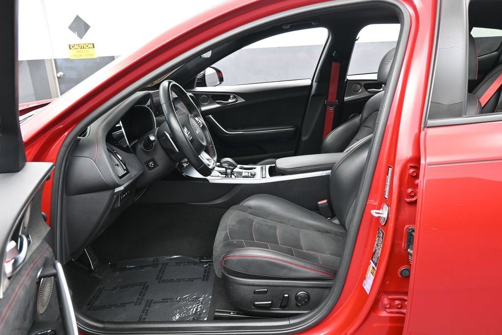 Used 2023 Kia Stinger GT2 AWD/4WD image 11