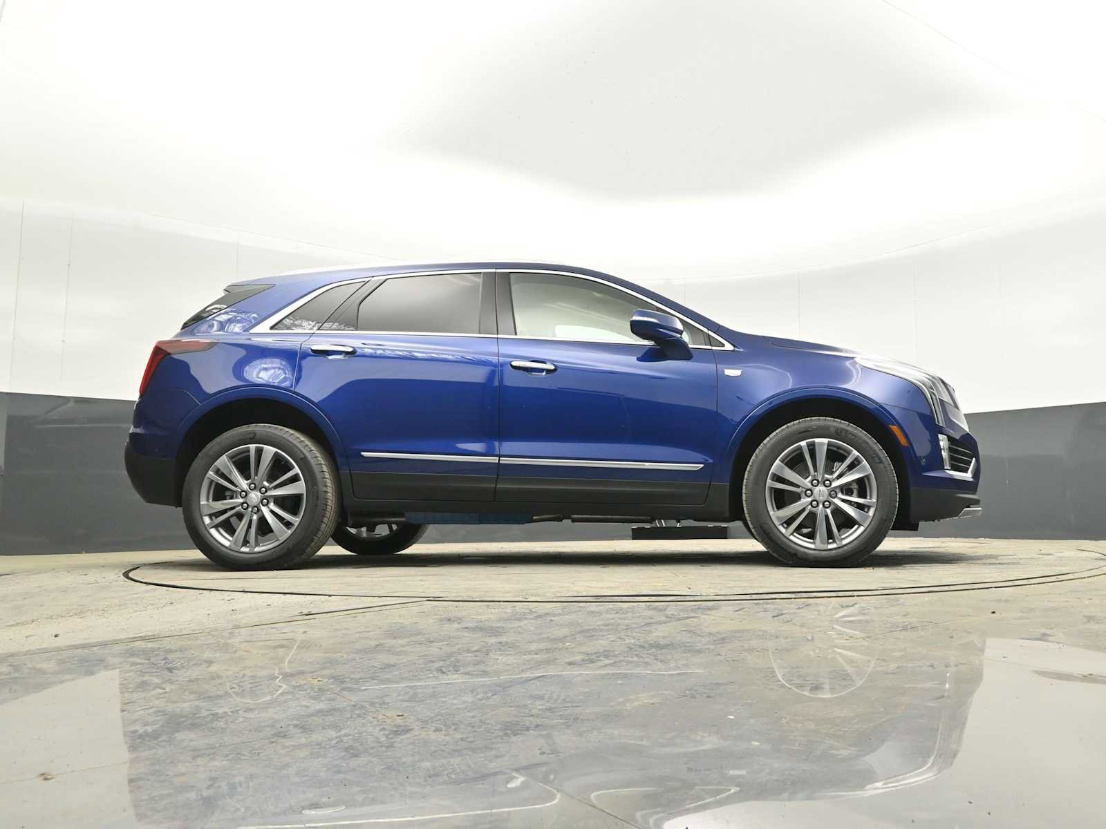 New 2025 Cadillac XT5 Premium Luxury w/ Technology Package image 43