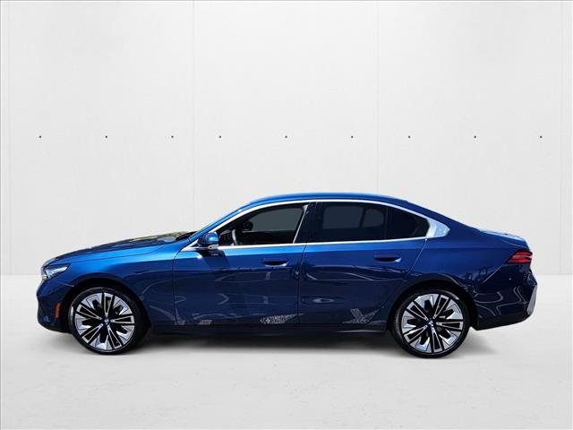 Used 2024 BMW 530i w/ Premium Package image 9