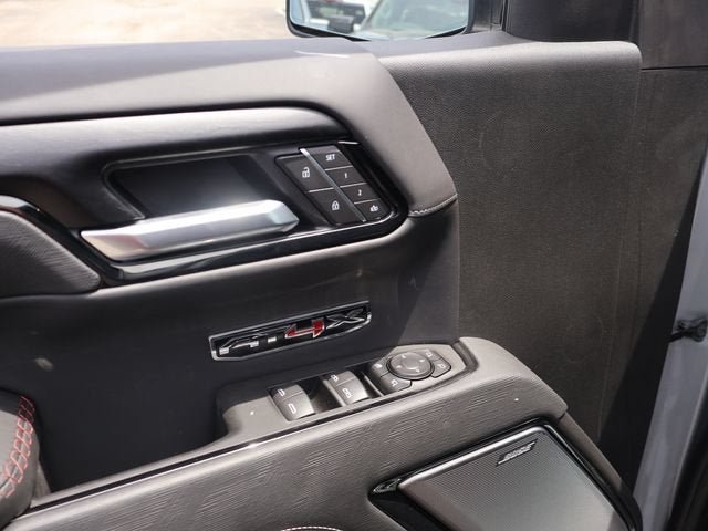 New 2026 GMC Sierra 1500 AT4X w/ LPO, Black Badging Package AWD/4WD image 17
