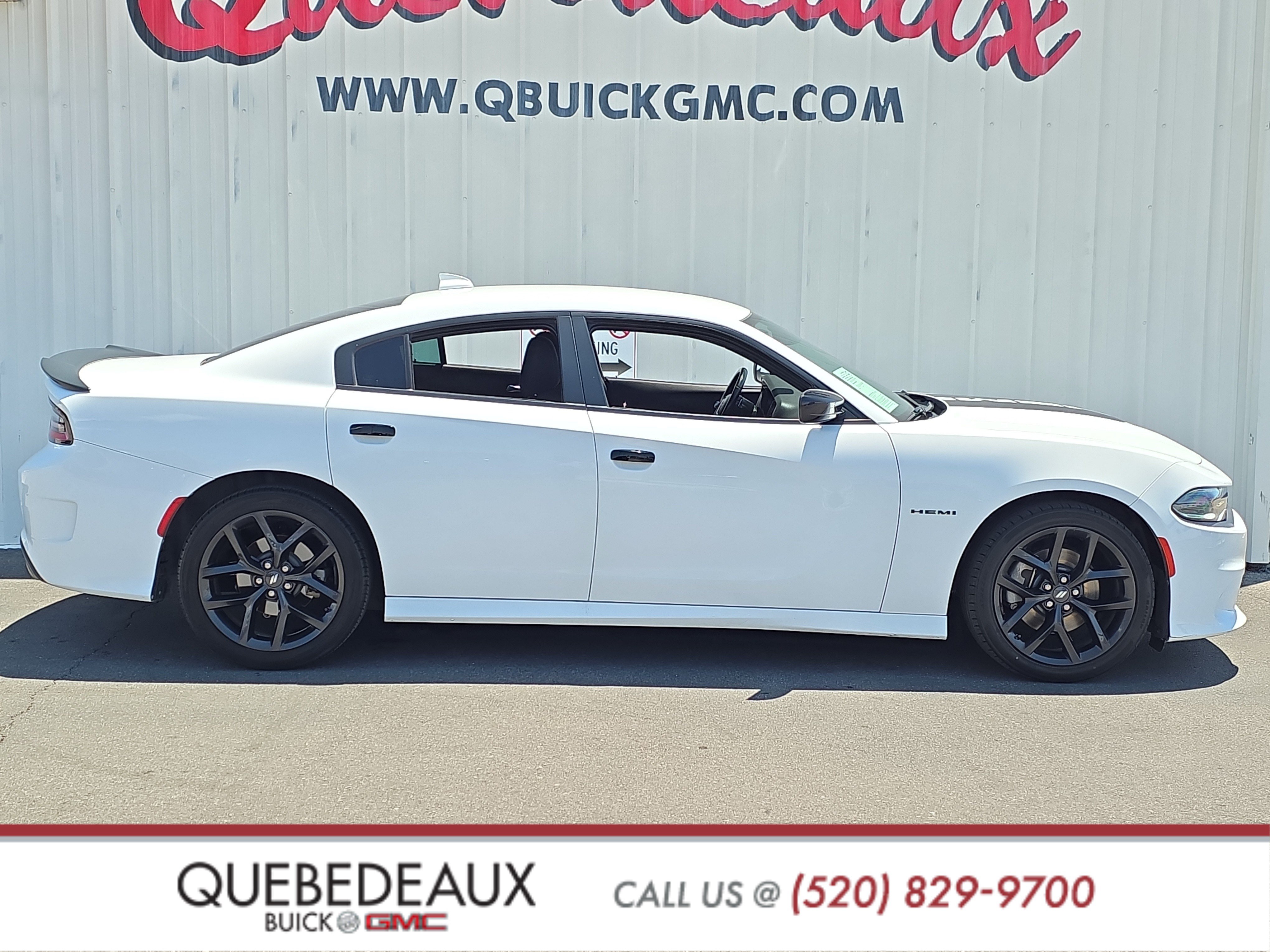 Used 2022 Dodge Charger R/T w/ Blacktop Package RWD image 8