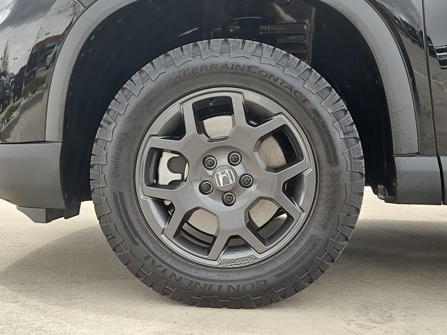 Used 2025 Honda Pilot TrailSport image 27