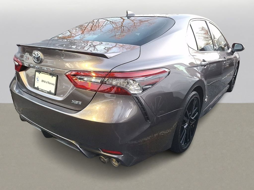 Used 2021 Toyota Camry XSE image 4
