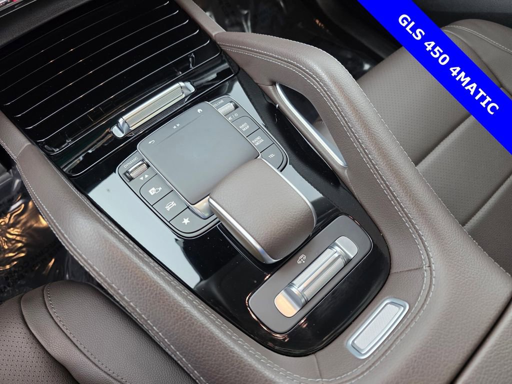 Used 2023 Mercedes-Benz GLS 450 4MATIC image 26