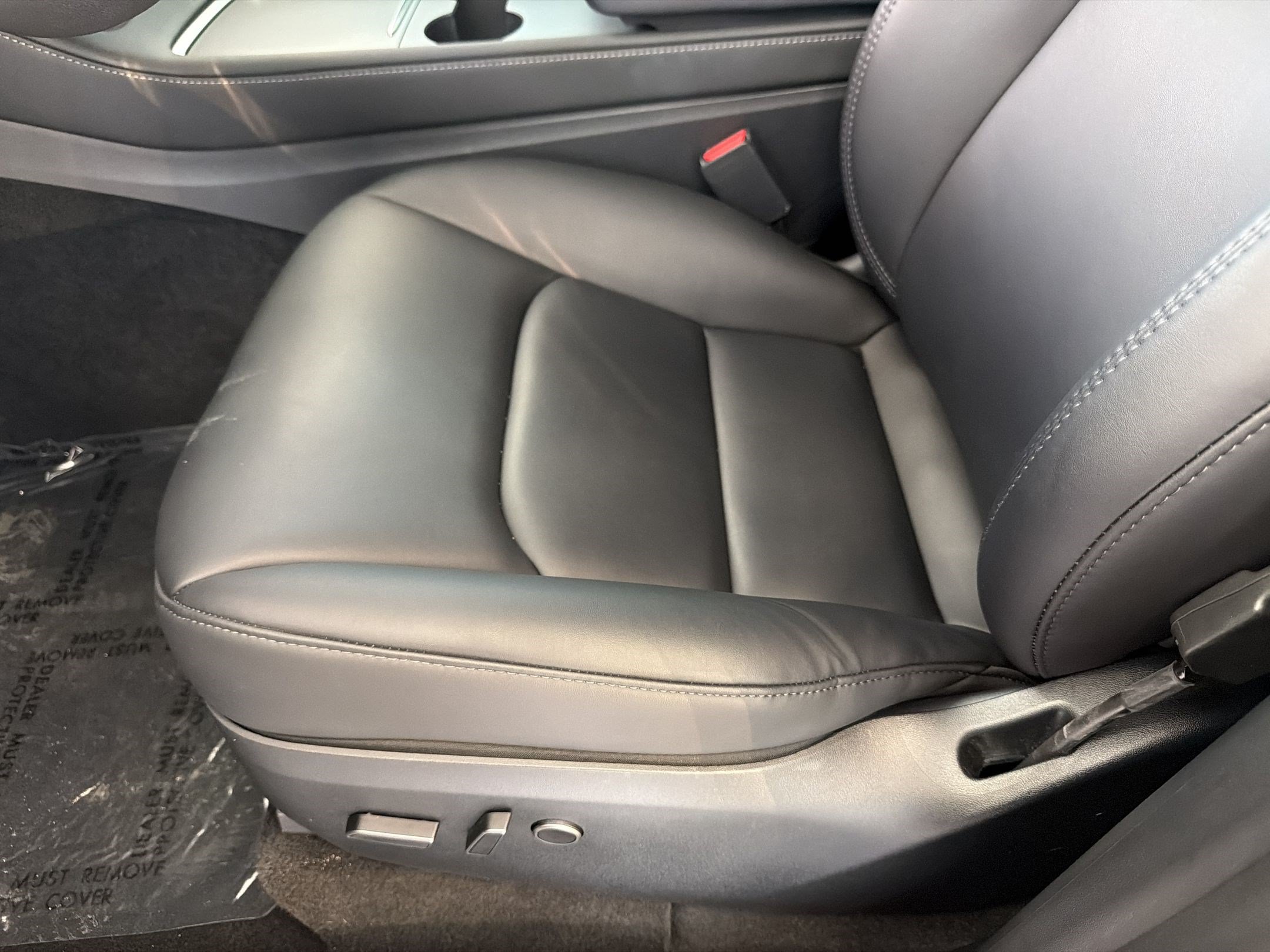 Used 2023 Tesla Model Y 2WD image 14