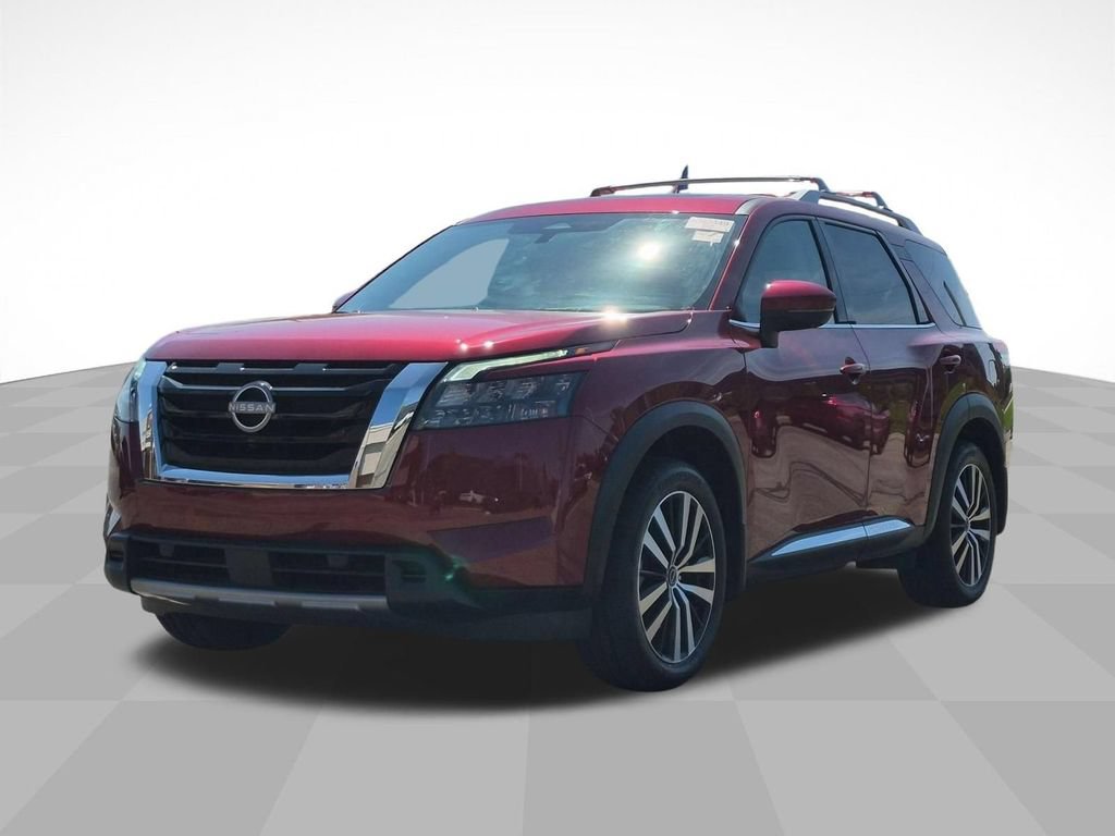 Used 2025 Nissan Pathfinder Platinum w/ Cargo Package FWD image 7