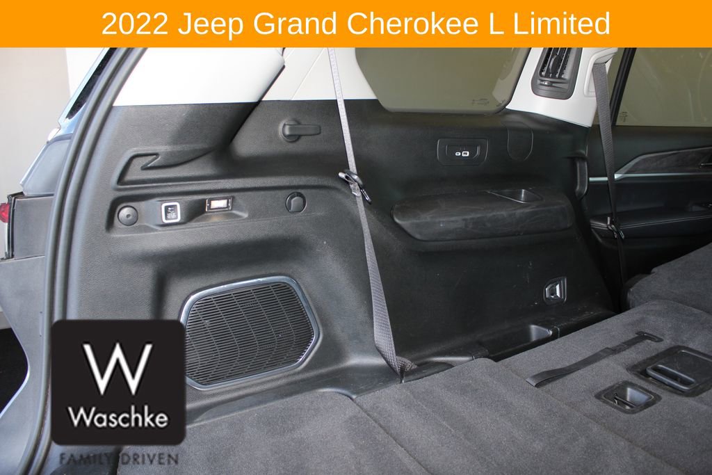 Used 2022 Jeep Grand Cherokee L Limited w/ Trailer Tow Group (B) image 25