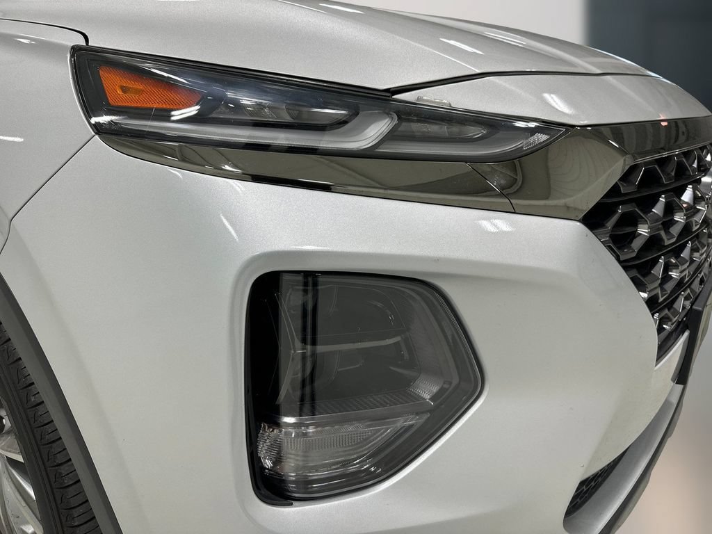 Used 2020 Hyundai Santa Fe Limited FWD image 11