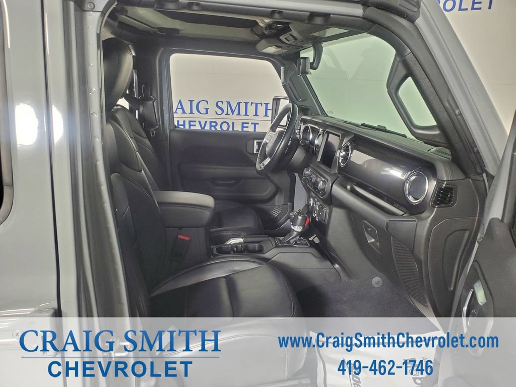 Used 2022 Jeep Wrangler Unlimited Sahara AWD/4WD image 15