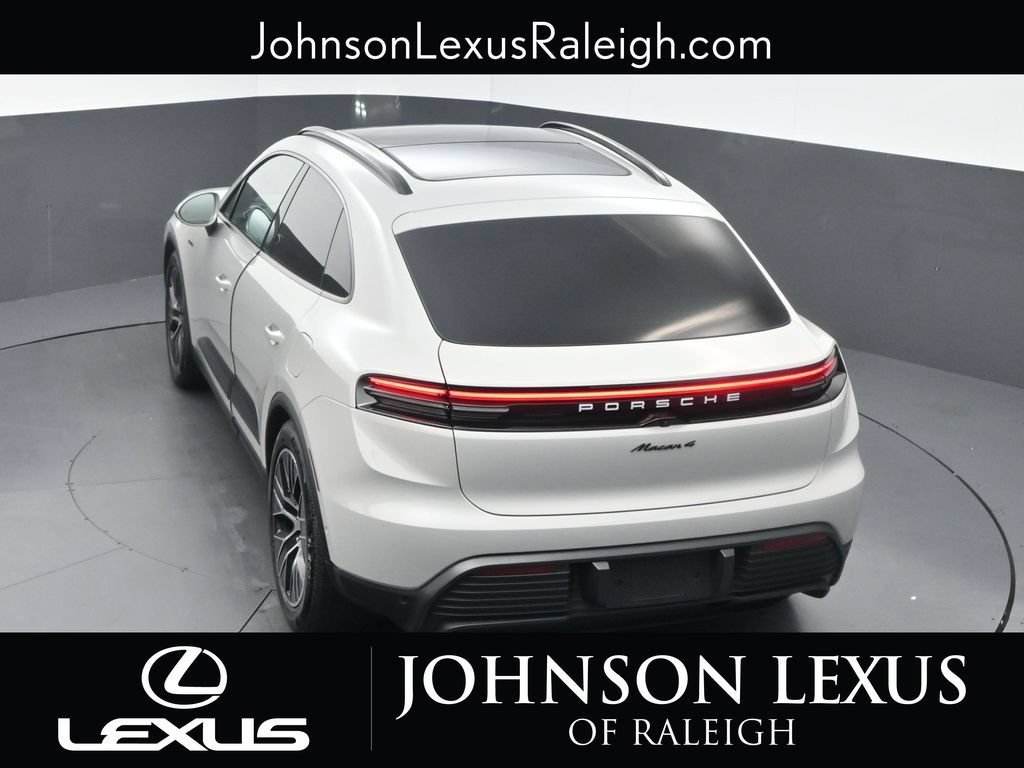 Used 2026 Porsche Macan 4 Electric AWD/4WD image 26