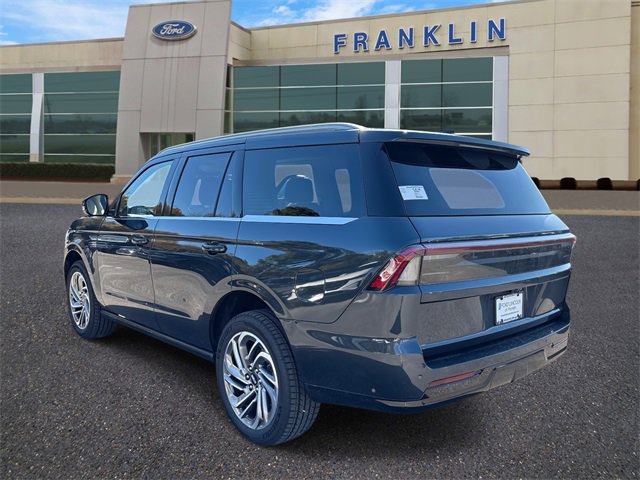 New 2025 Lincoln Navigator Reserve image 5