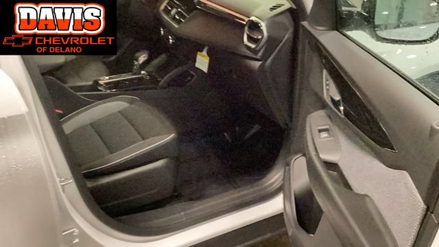 New 2026 Chevrolet TrailBlazer LT w/ Midnight Edition AWD/4WD image 23