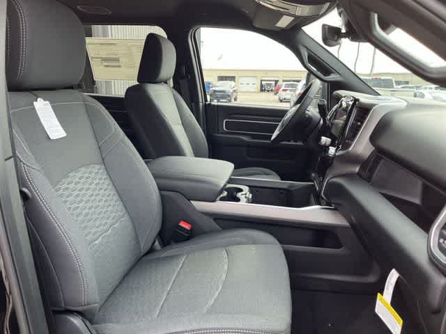 New 2026 RAM 3500 Big Horn AWD/4WD image 18