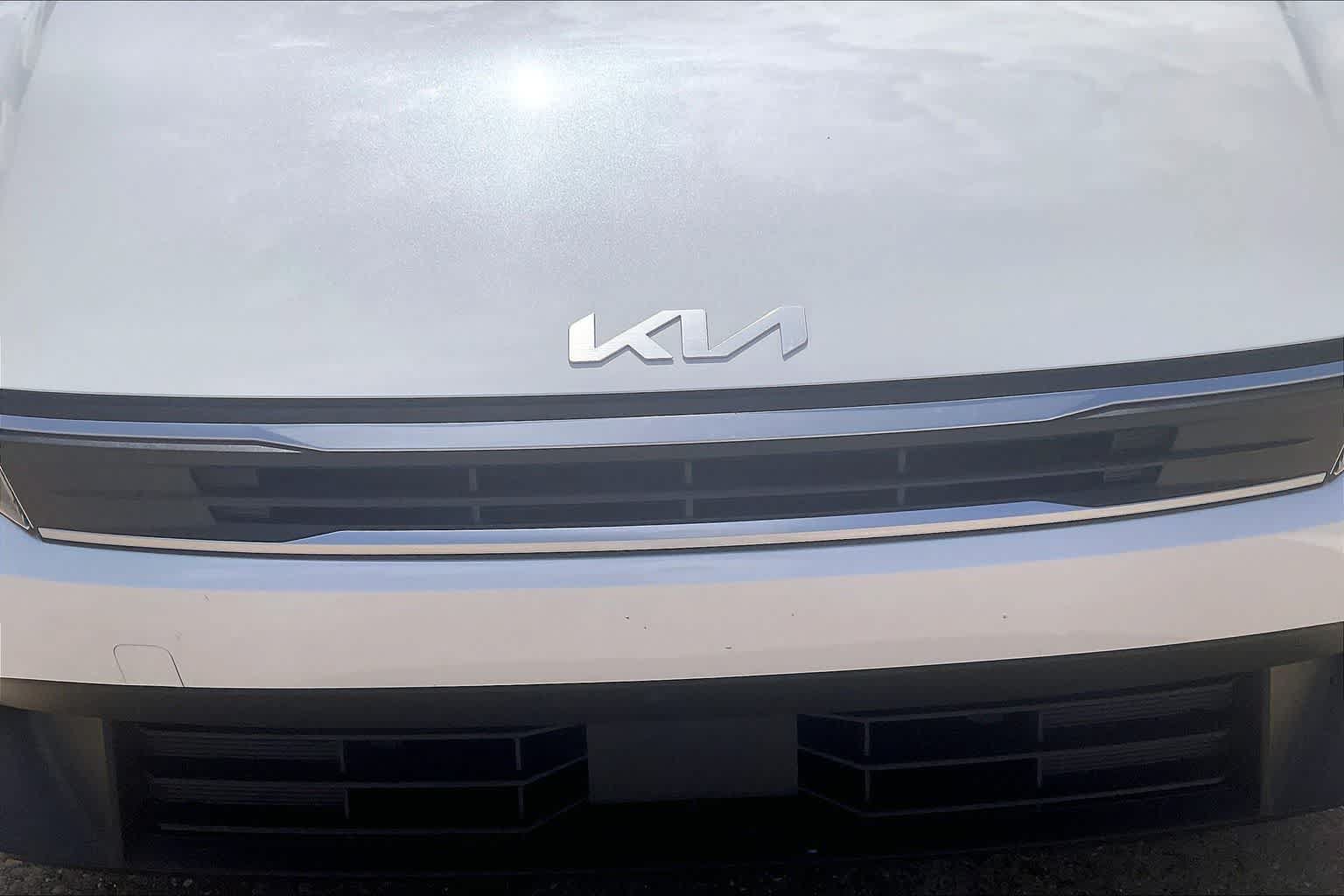Certified 2025 Kia K4 FWD image 30