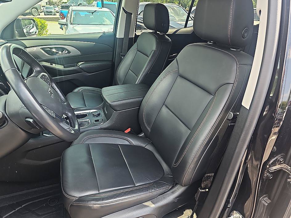 Used 2021 Chevrolet Traverse RS w/ LPO, Floor Liner Package AWD/4WD image 16