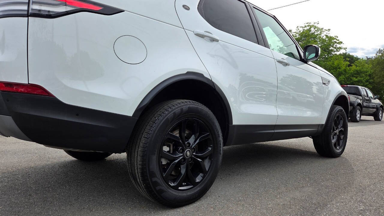 Used 2019 Land Rover Discovery SE AWD/4WD image 15