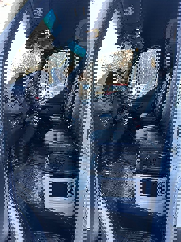 Used 2024 Mercedes-Benz Sprinter 144 Cargo w/ Acoustic Package image 12