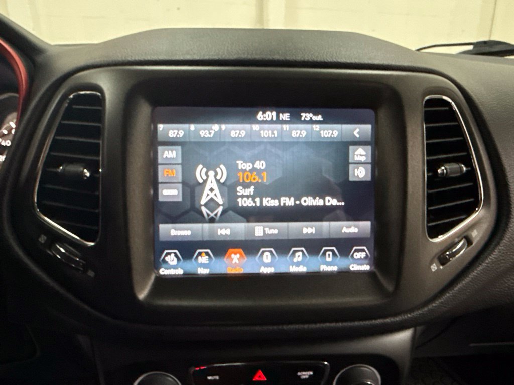 Used 2017 Jeep Compass Trailhawk w/ Navigation Group AWD/4WD image 28