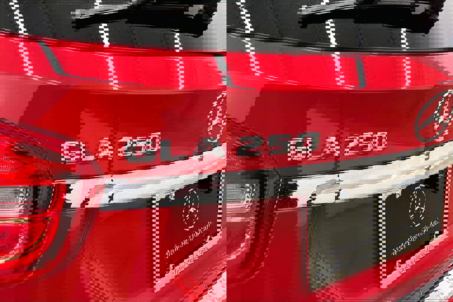 Used 2015 Mercedes-Benz GLA 250 4MATIC image 30