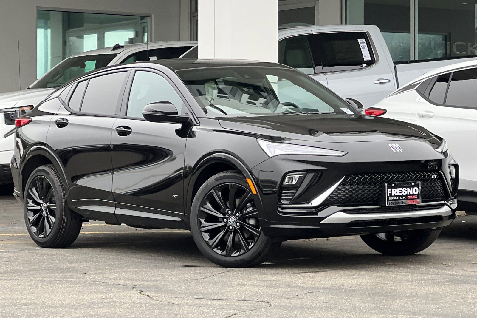 New 2026 Buick Envista Sport Touring image 2