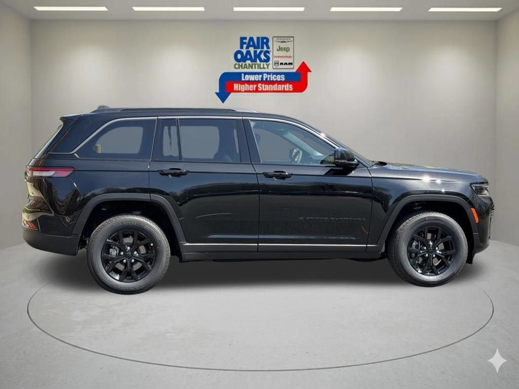 New 2026 Jeep Grand Cherokee Altitude AWD/4WD image 5