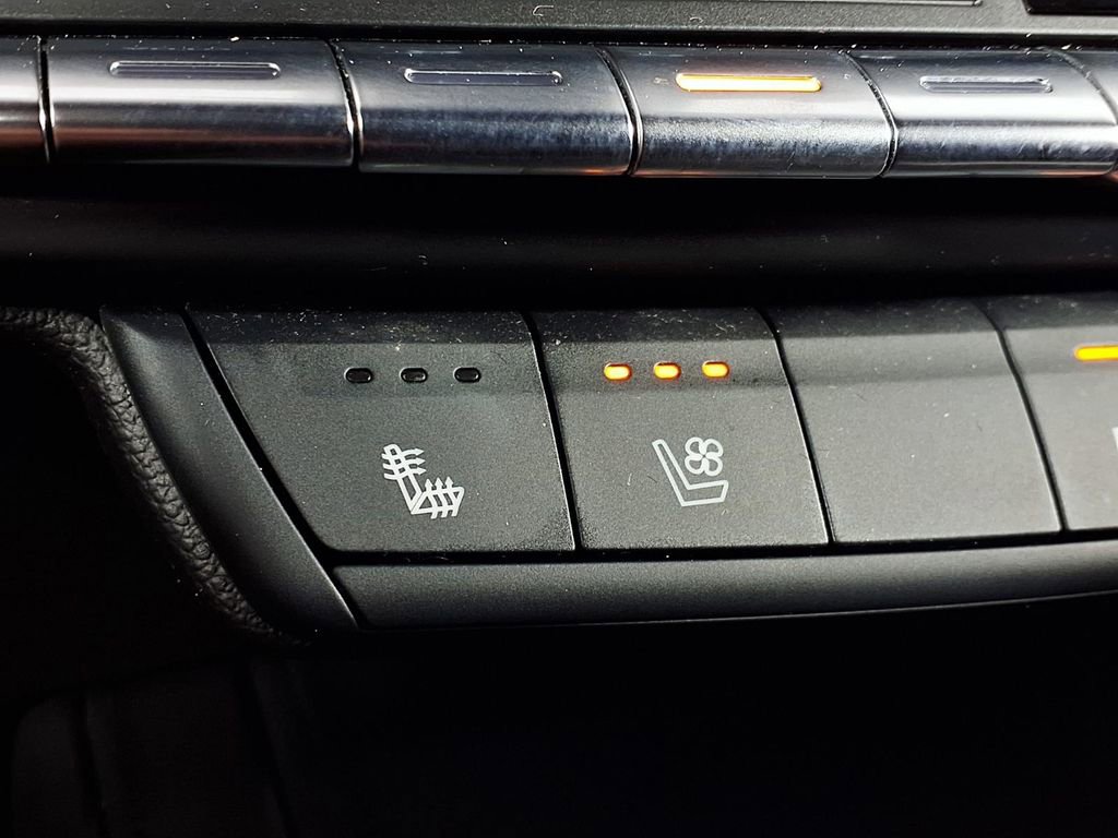 Used 2023 Cadillac XT4 Sport image 16