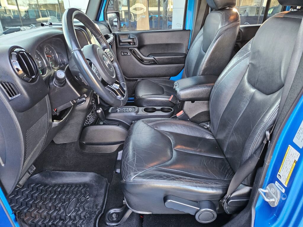 Used 2015 Jeep Wrangler Unlimited Sahara image 13