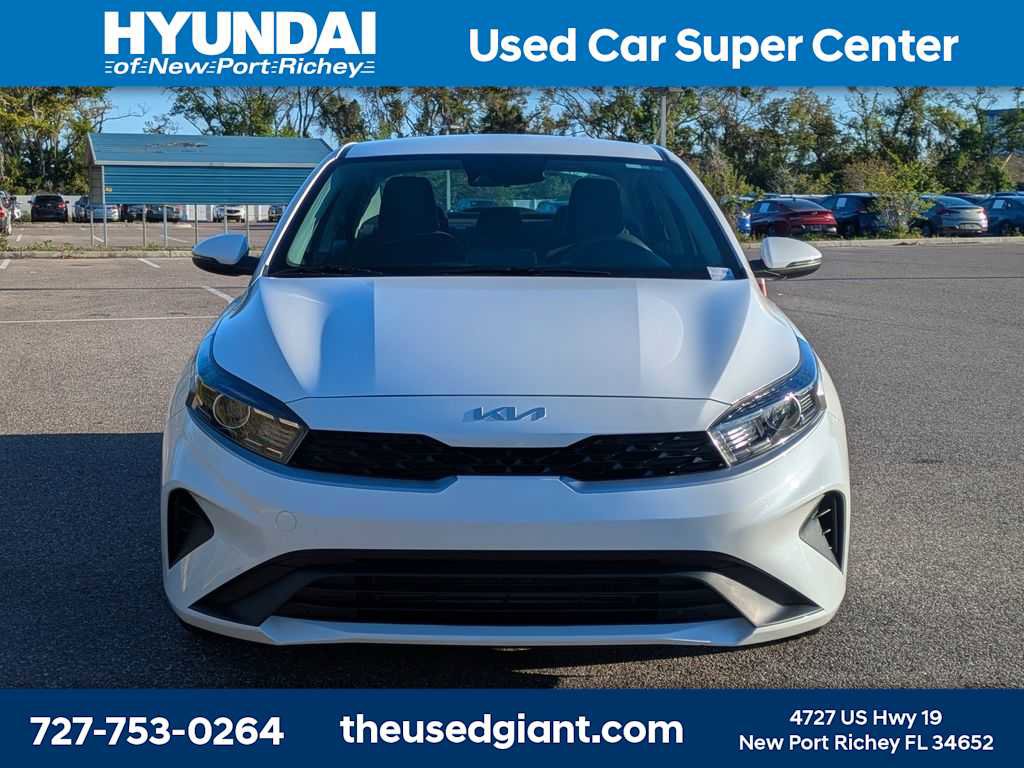 Used 2024 Kia Forte LXS w/ LXS Technology Package image 8