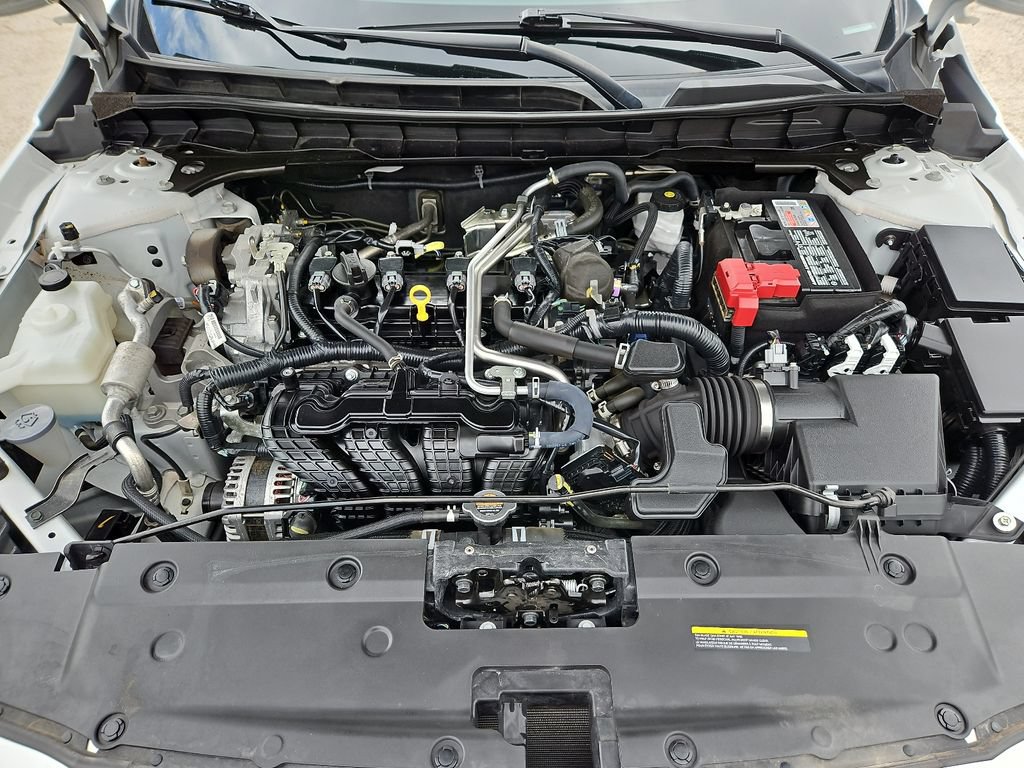 Used 2024 Nissan Altima 2.5 SV FWD image 13