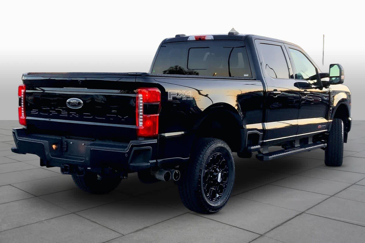 Used 2024 Ford F250 Lariat w/ Lariat Ultimate Package AWD/4WD image 12
