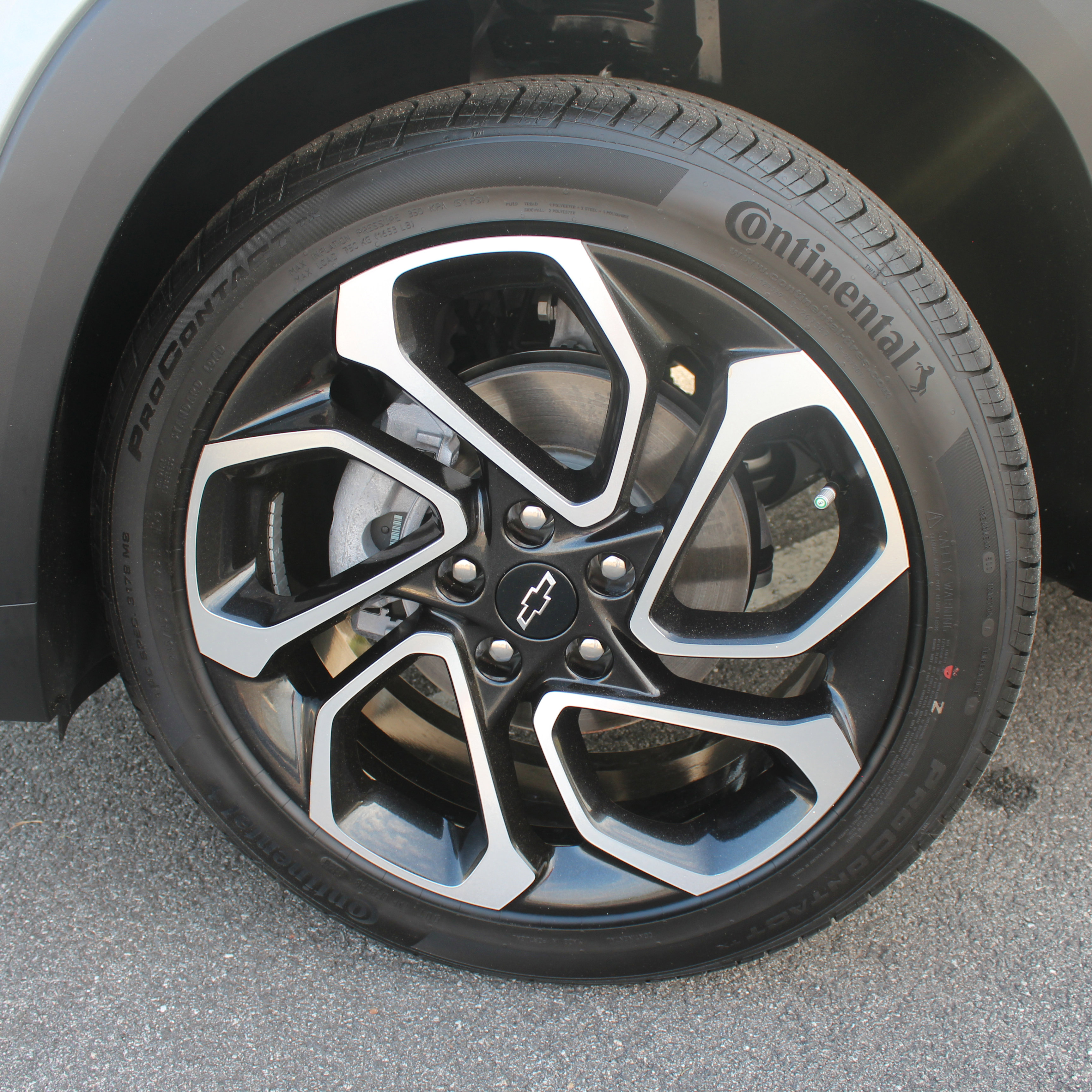 New 2025 Chevrolet Trax RS w/ Driver Confidence Package image 17