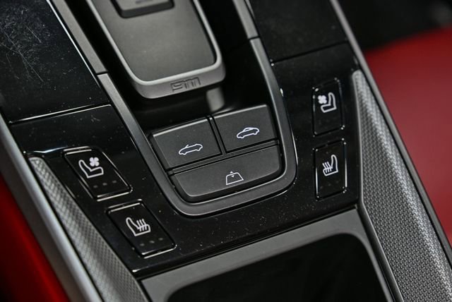 Used 2023 Porsche 911 Carrera image 46