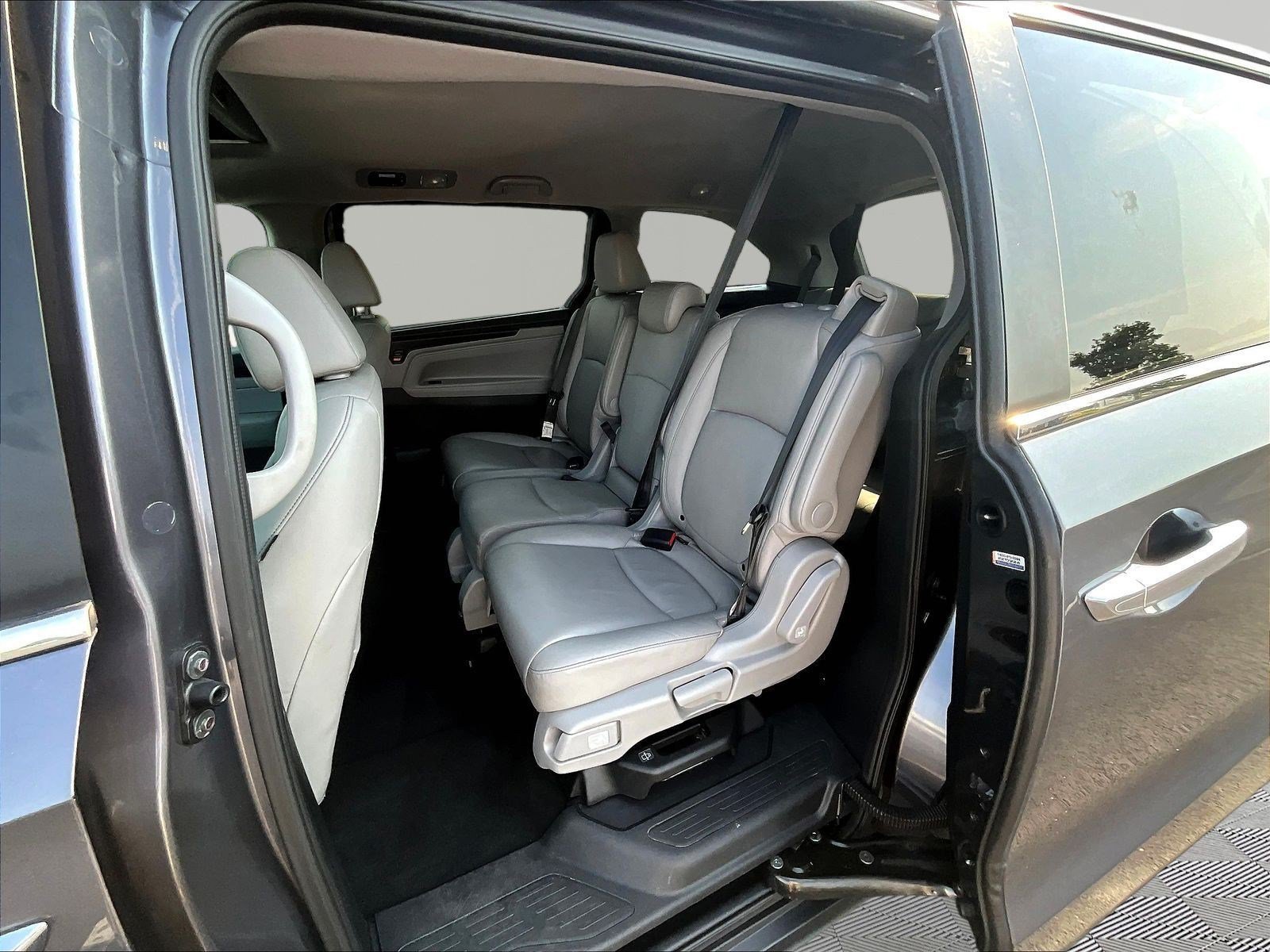 Used 2023 Honda Odyssey EX-L image 22